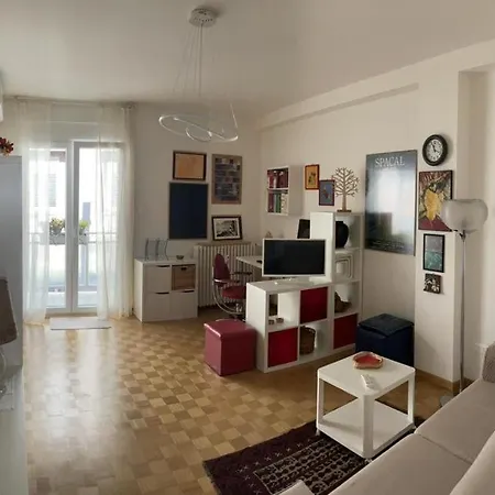 Casa Tami, Centro * Trieste